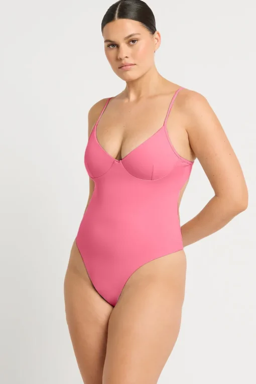Alana One Piece