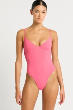 Alana One Piece