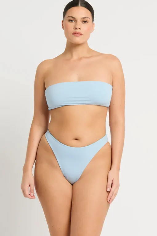 Crista Brief