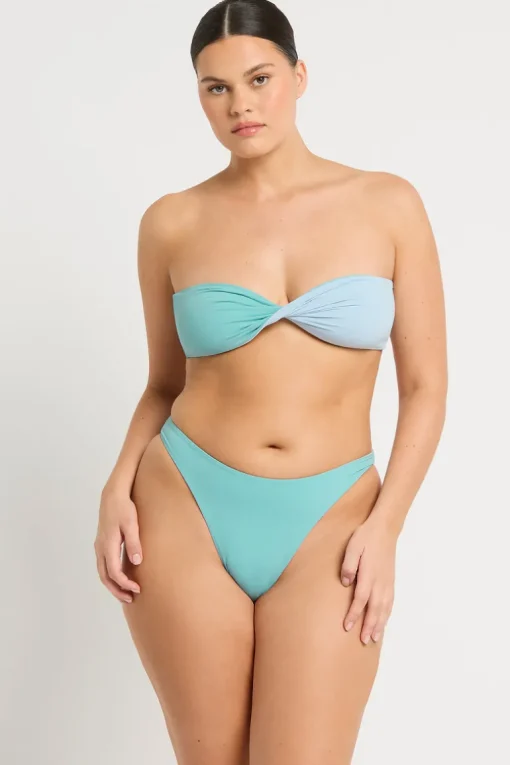 Crista Brief