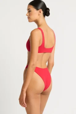 Crista Brief