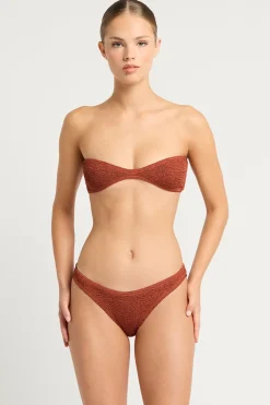 Layla Crop