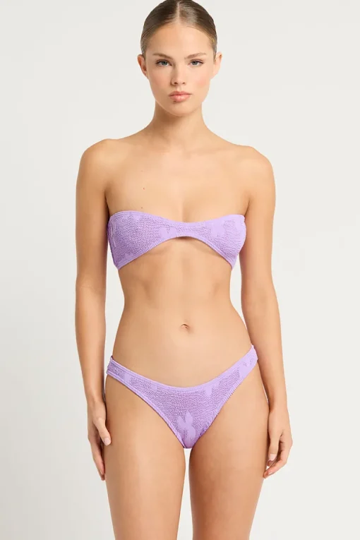 Layla Crop