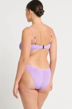 Layla Crop