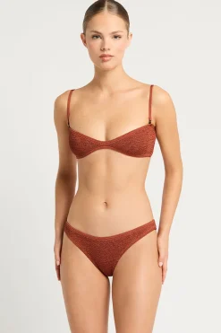 Layla Crop