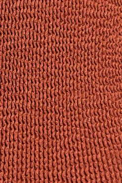 Layla Crop