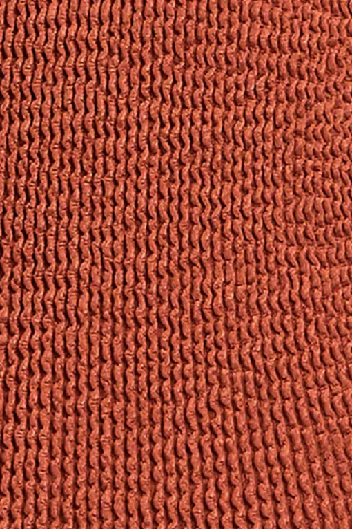Layla Crop