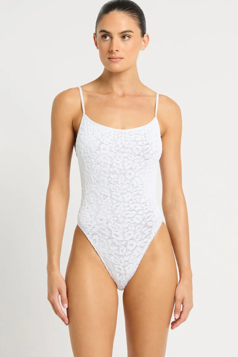 Low Palace One Piece