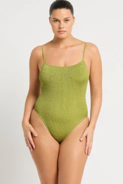 Low Palace One Piece