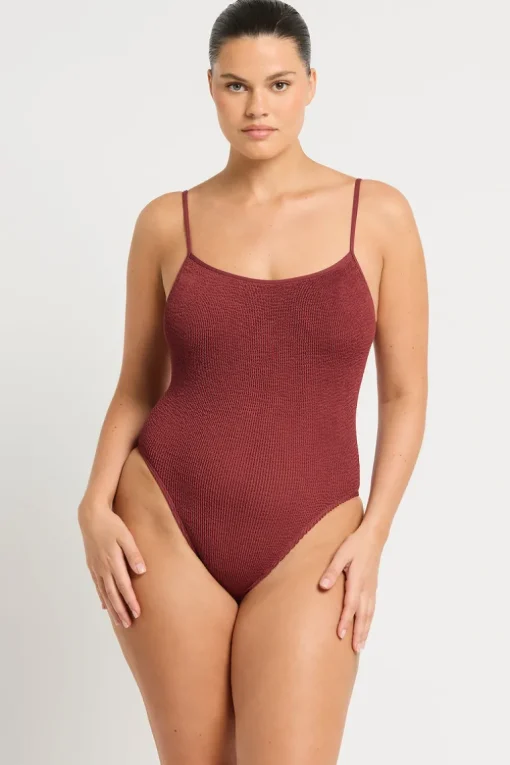 Low Palace One Piece