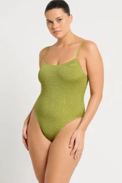 Low Palace One Piece