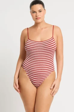 Low Palace One Piece