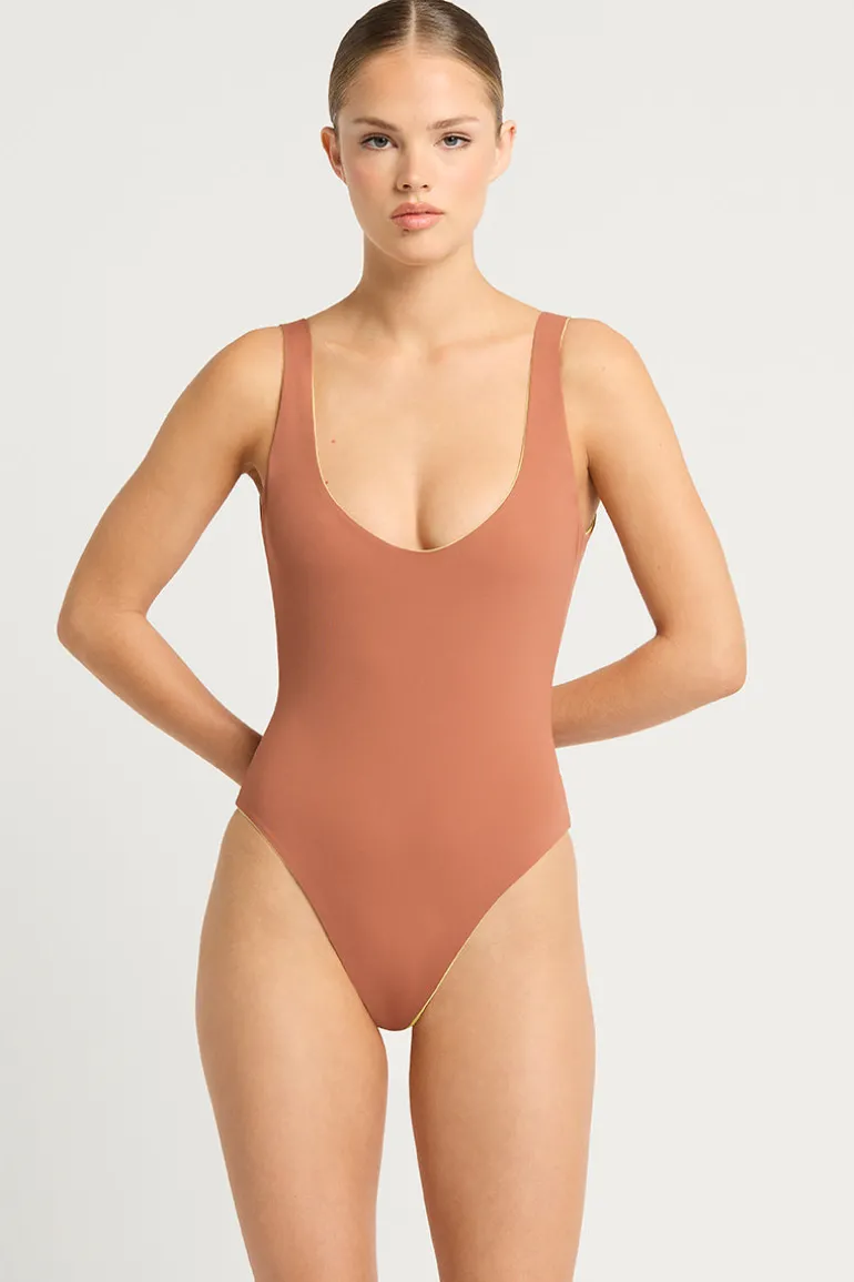 Lucia One Piece