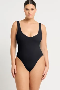 Lucia One Piece