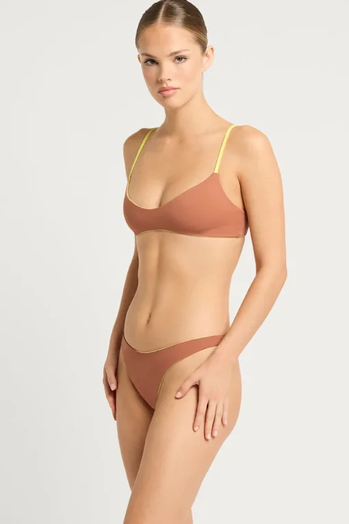 Mae Crop