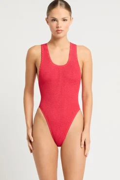 Maxam One Piece