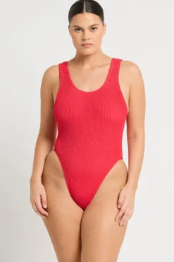 Maxam One Piece