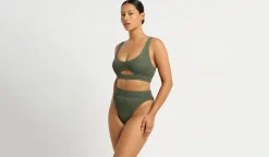 Sasha Crop