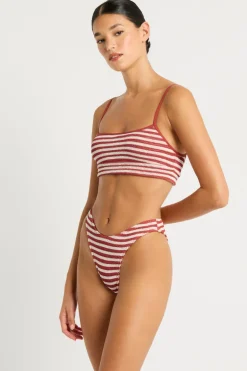 Strap Saint Crop